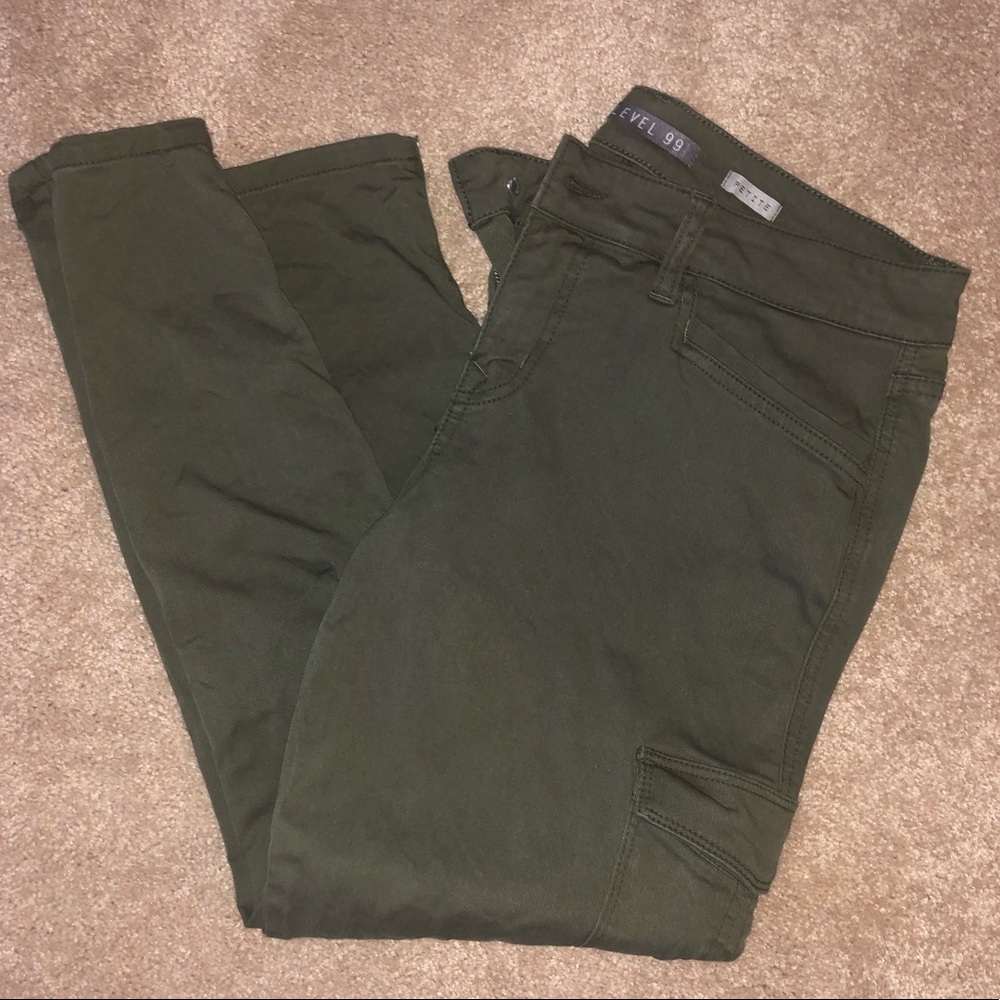 Green cargo skinny pants